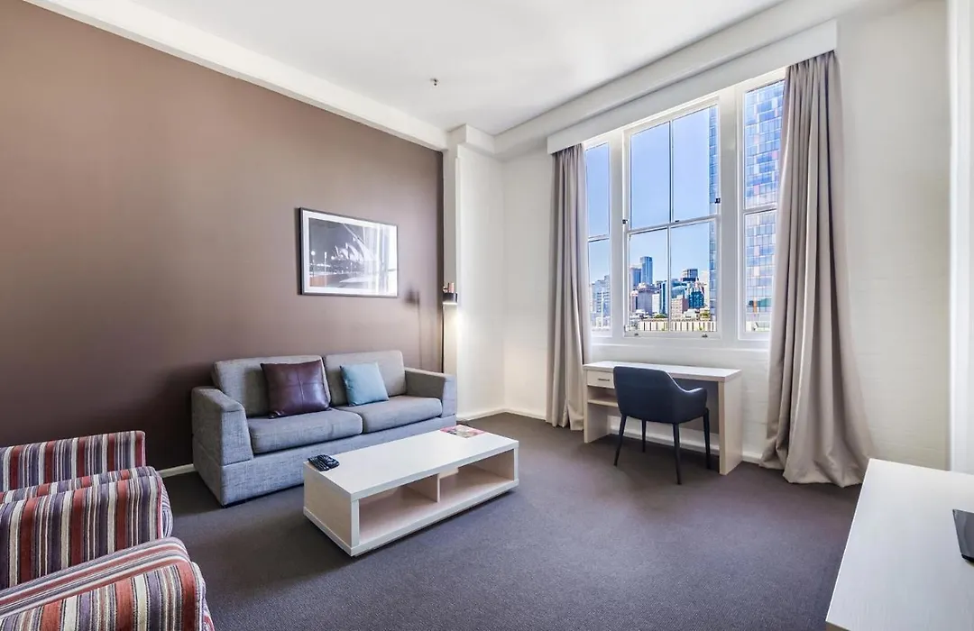 Oaks Sydney Goldsbrough Suites-1