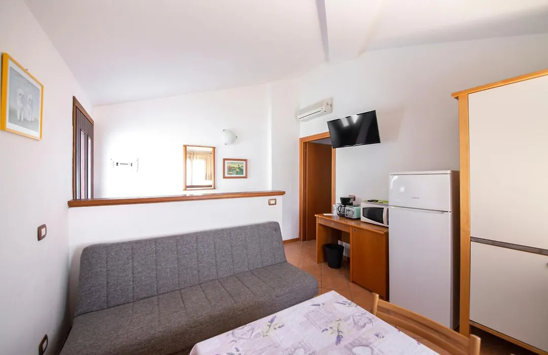 Hotel Menapace-1