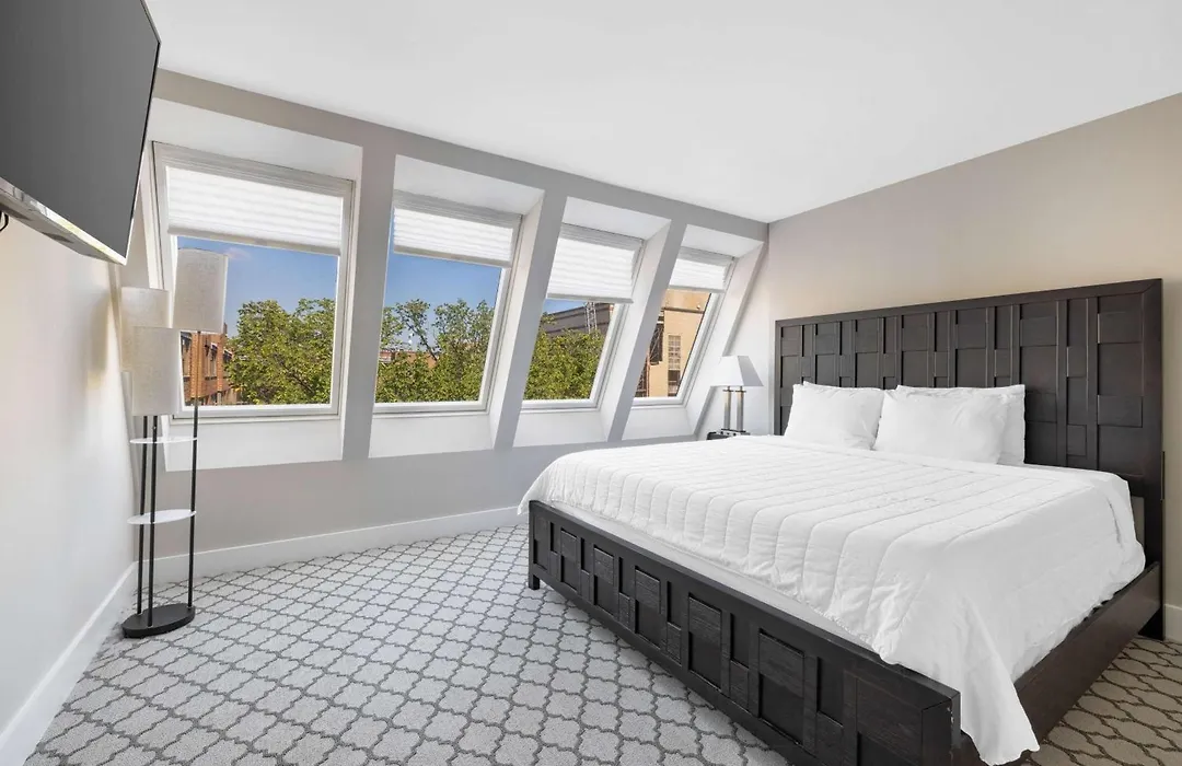 Georgetown Suites Harbour-1
