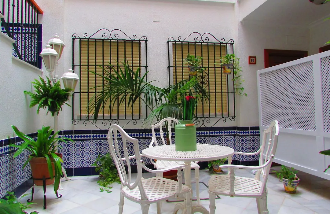 Hotel Mairena-1