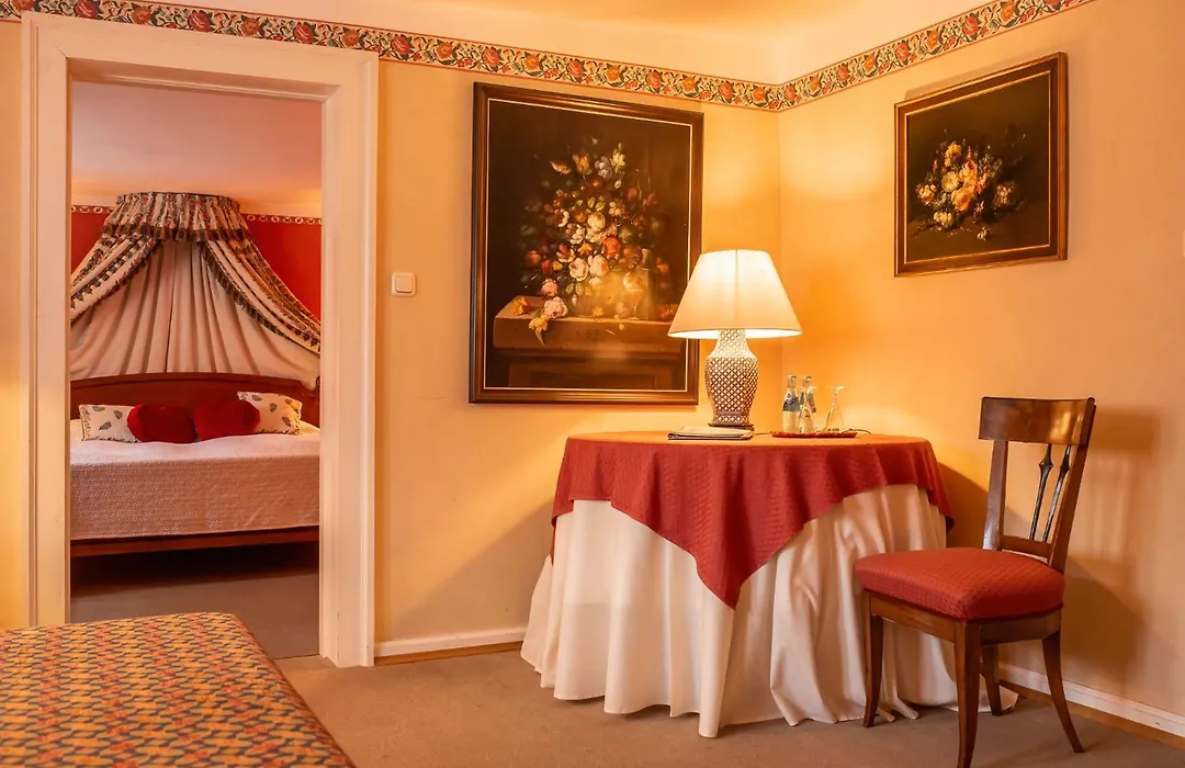 Hotel Schloss Büdingen-1