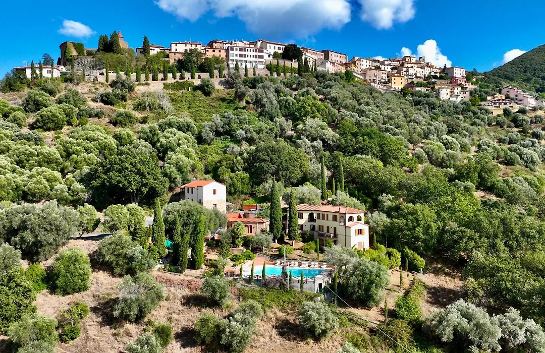 Madonna Del Poggio Cav - Apartments-1