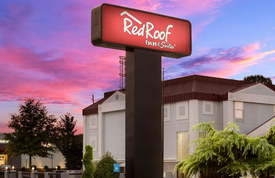 Red Roof Inn & Suites Newnan-1