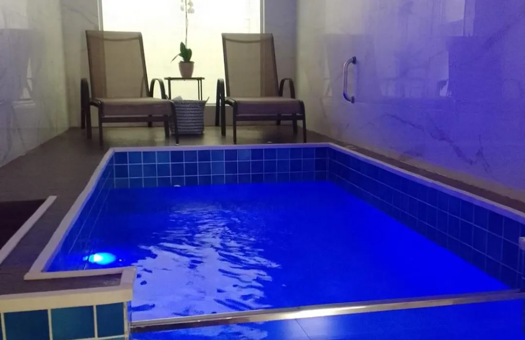 Flash Motel (Adults Only)-1