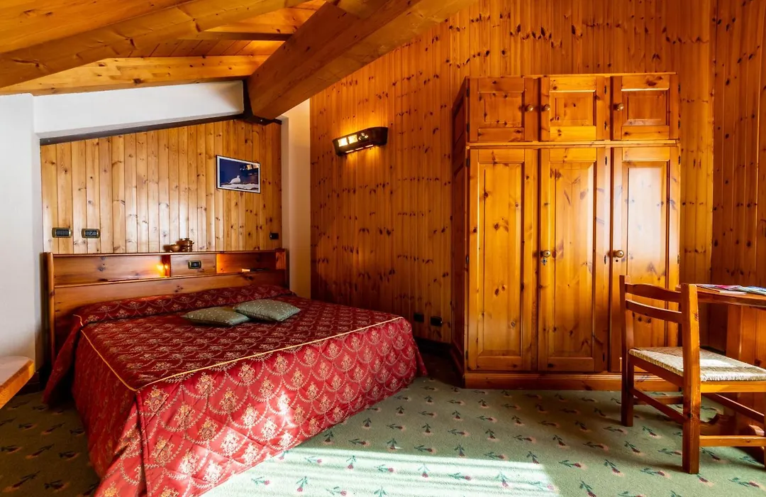 Hotel Bouton D'Or - Cogne-1
