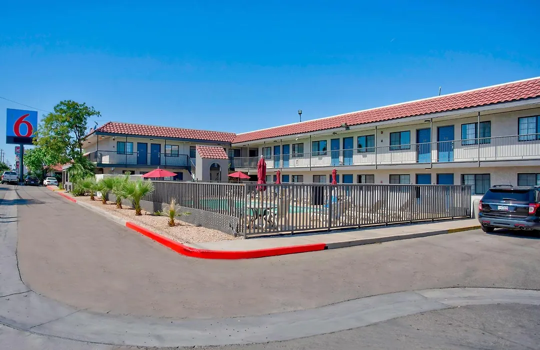 Motel 6-Kingman, Az - Route 66 East-1