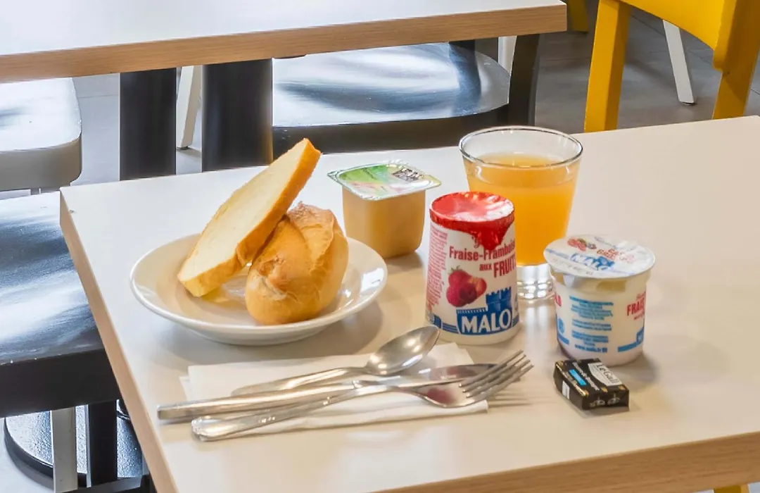B&B HOTEL Troyes Saint-Parres-aux-Tertres-1