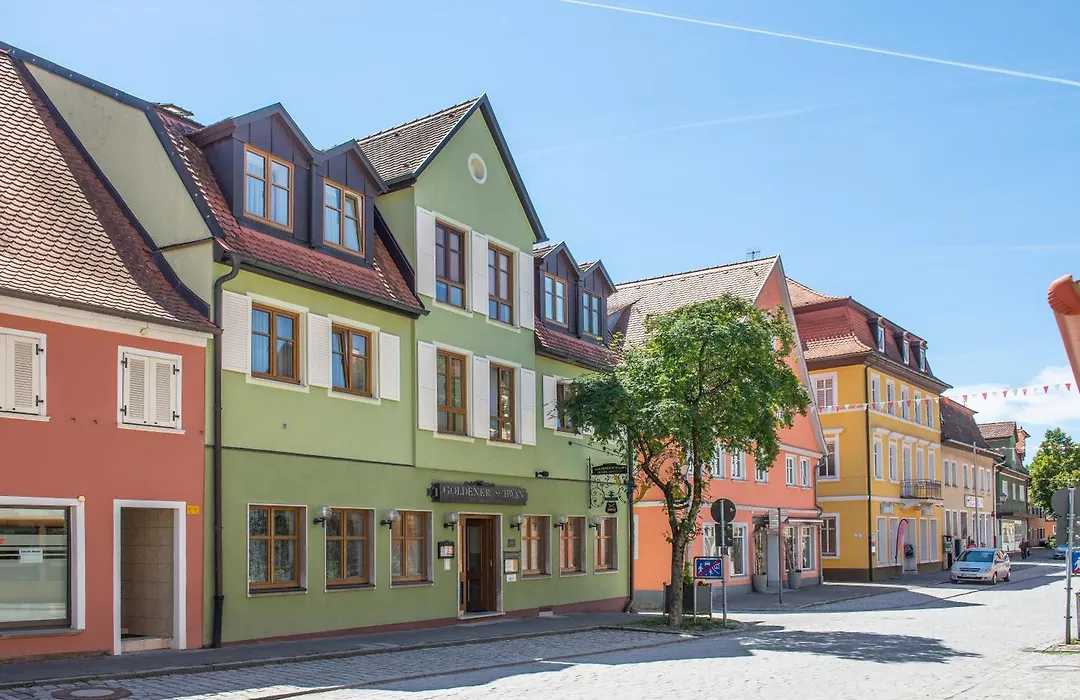 Hotel-Garni Goldener Schwan-1