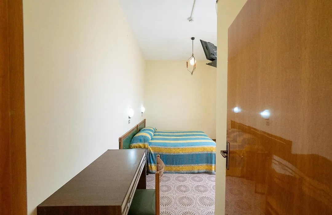 Hotel Blurelda-1