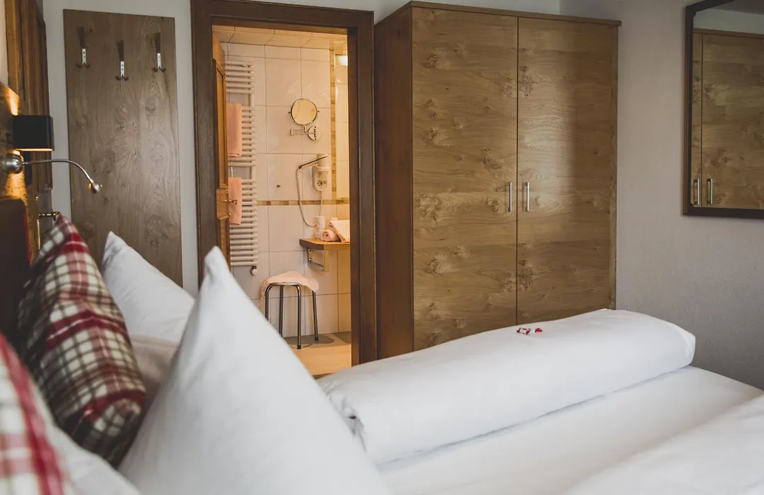 Hotel Montfort - Inklusive Sommerkarte Premium-1