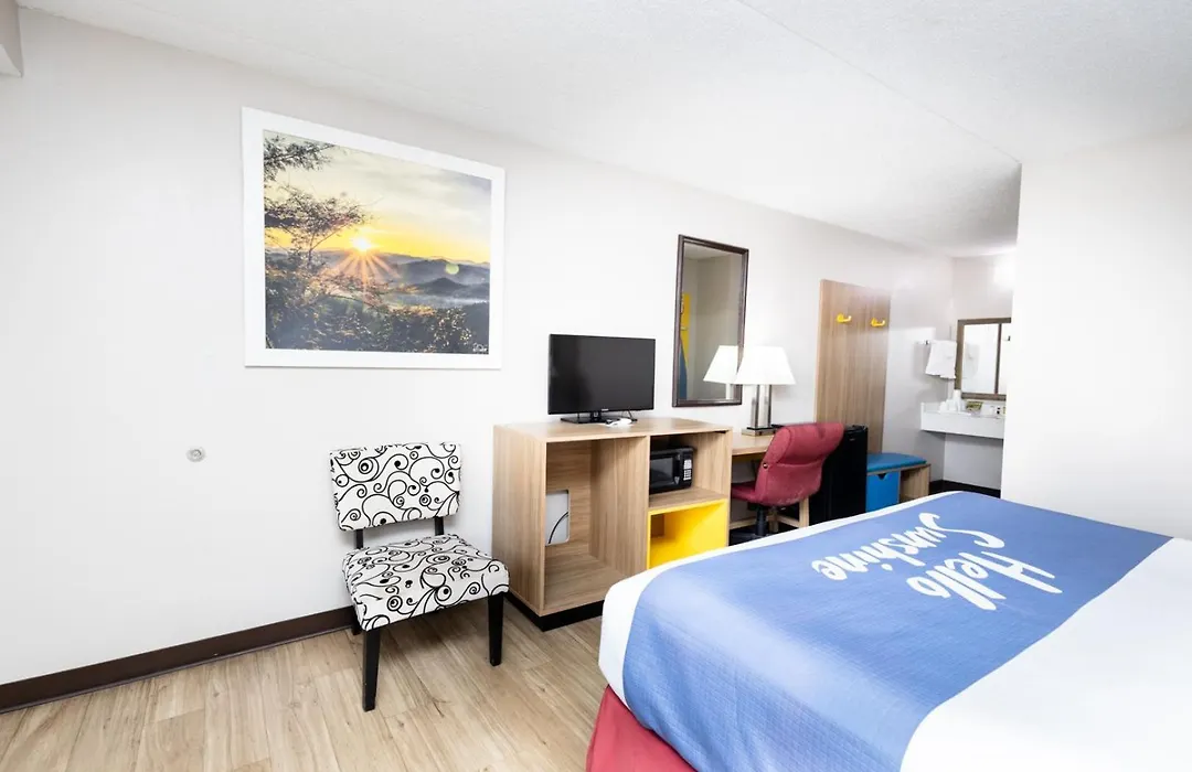 Days Inn By Wyndham Dayton Huber Heights Northeast-1
