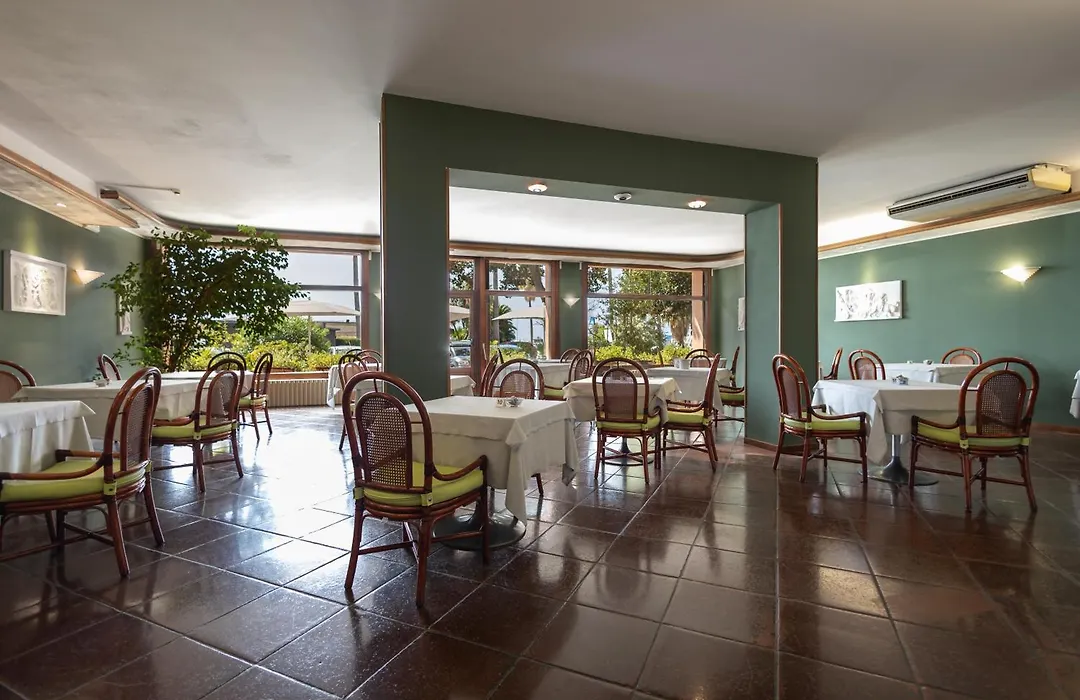 Hotel Kristina-1