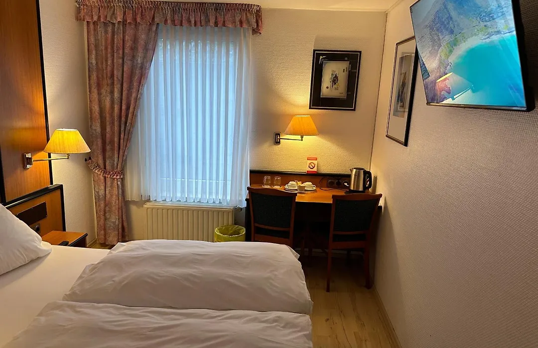Hotel zur Post Dabringhausen-1