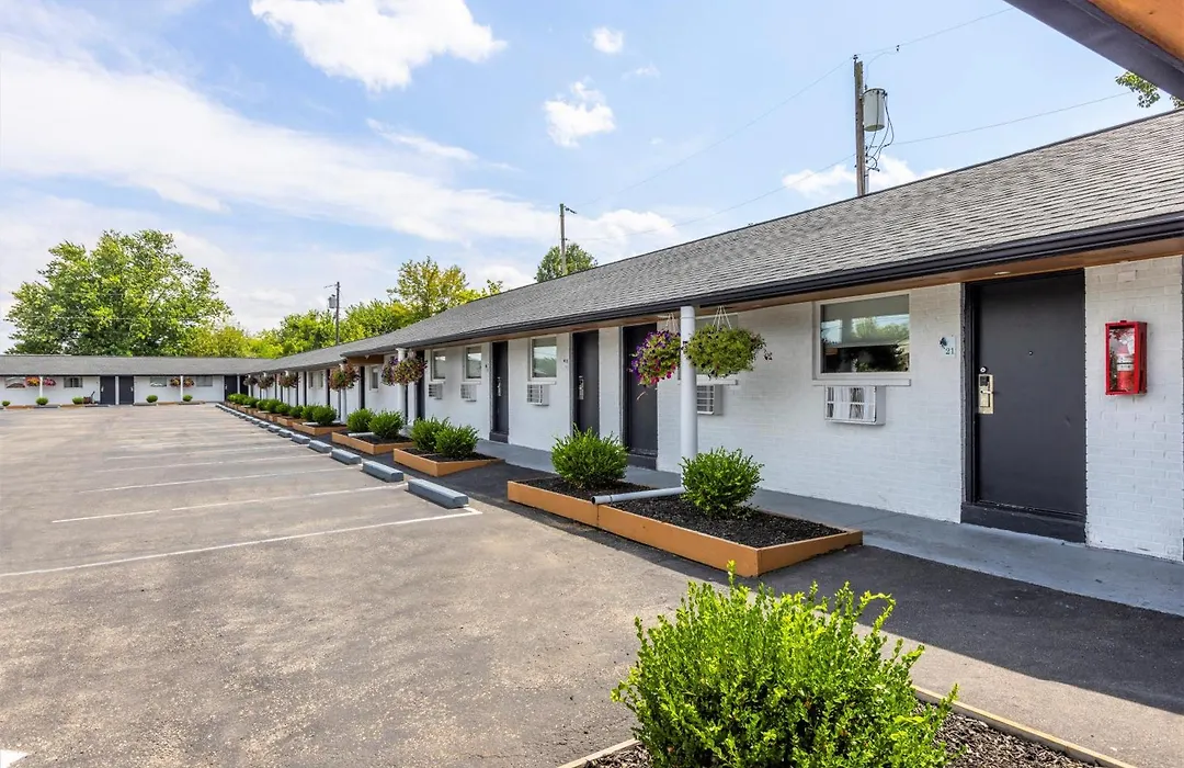 Butler Inn-1