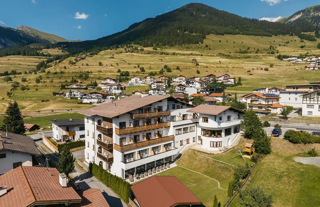 Hotel Edelweiss Superior-1