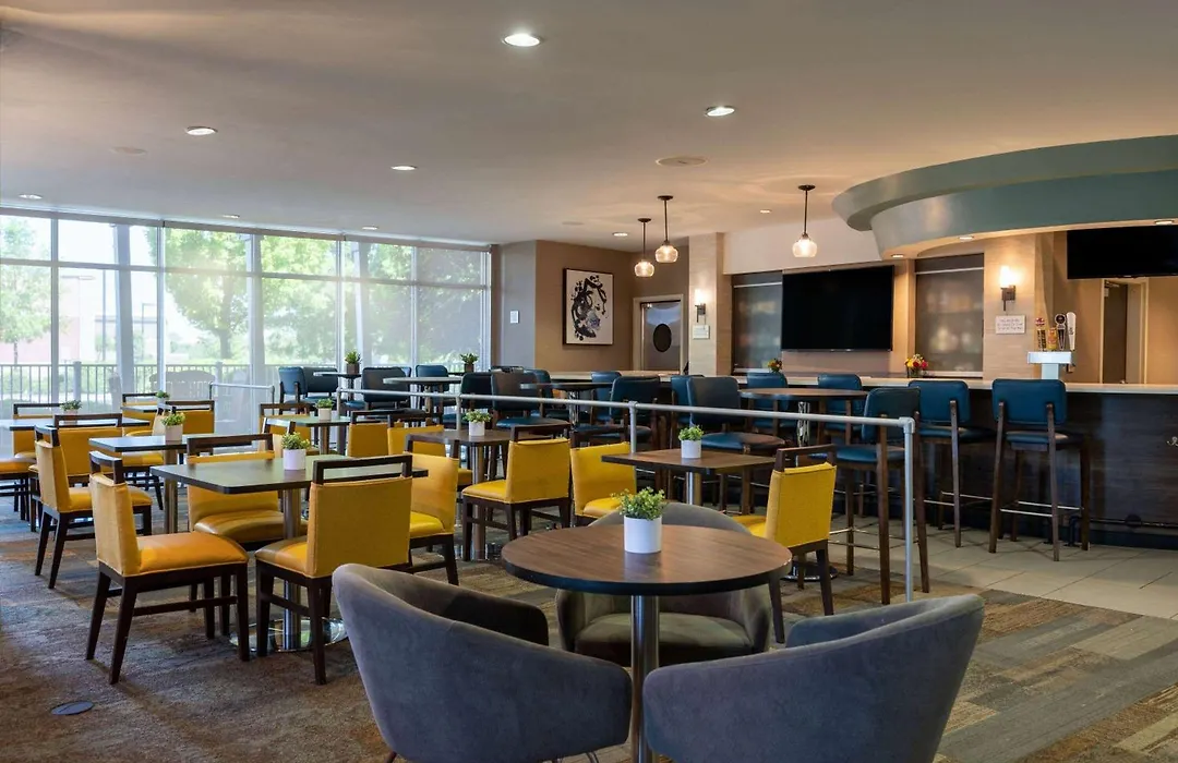 Wyndham Noblesville-1