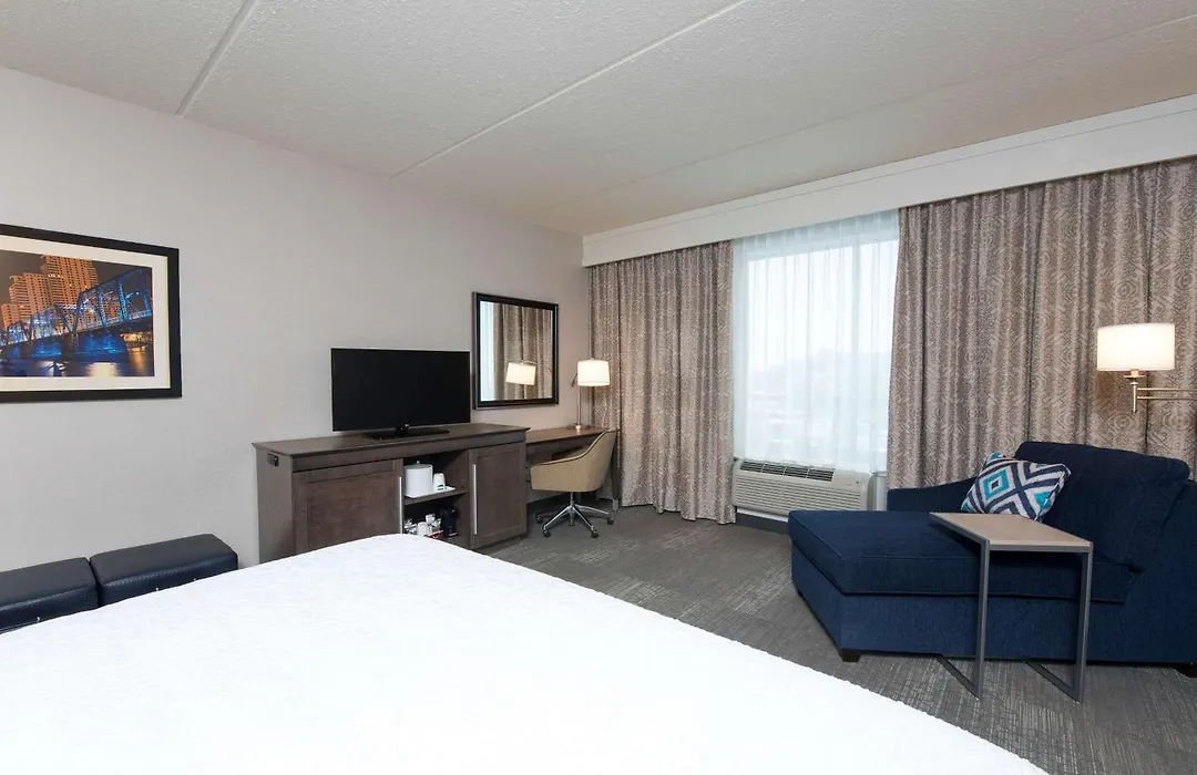 Hampton Inn & Suites Grand Rapids Downtown-1