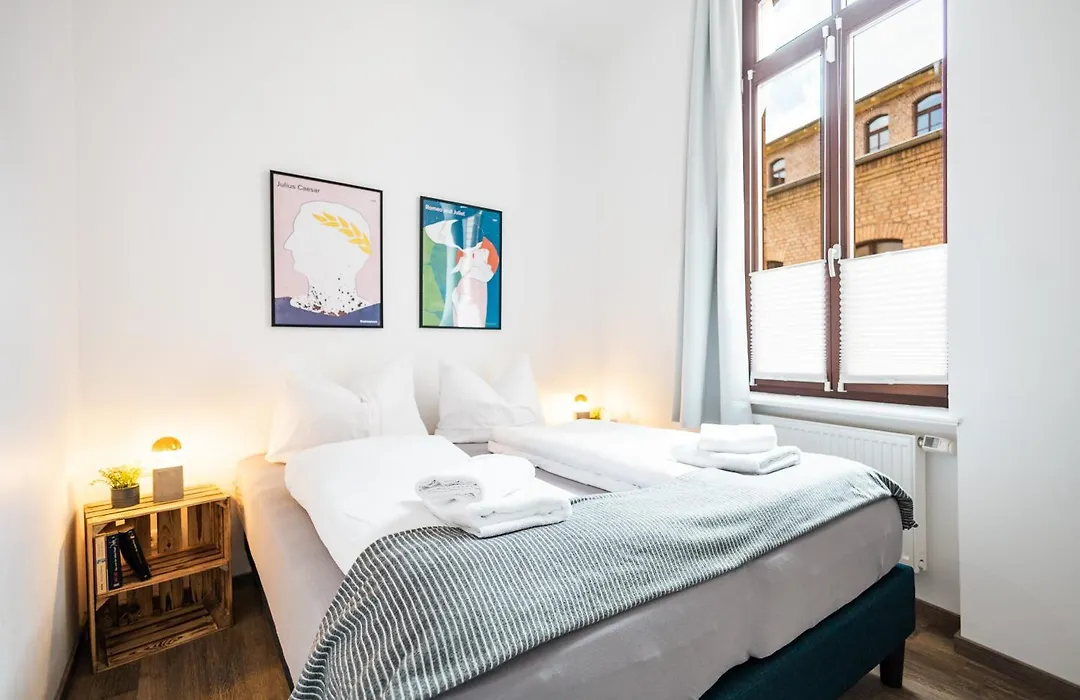 Apartments am Neuen Theater - Altstadt - Küche - Wifi-1