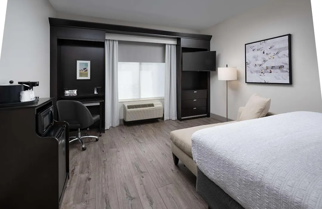 Hampton Inn & Suites Chattanooga Downtown-1