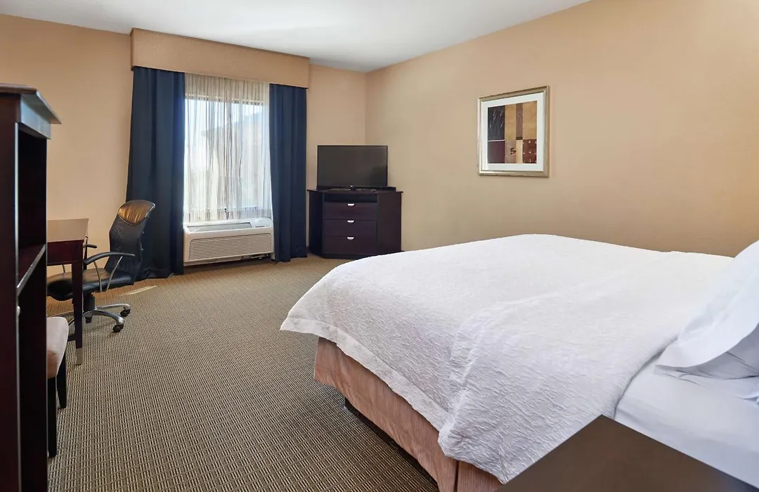 Hampton Inn & Suites Decatur-1