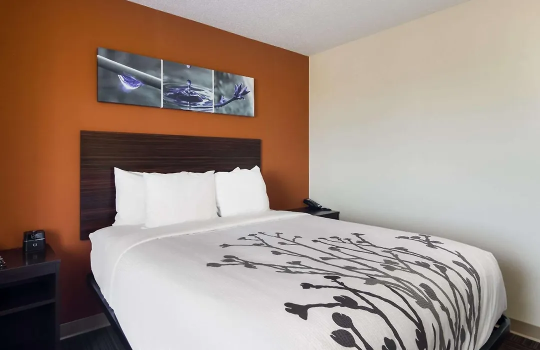 Sleep Inn Erie Near Sports Center-1