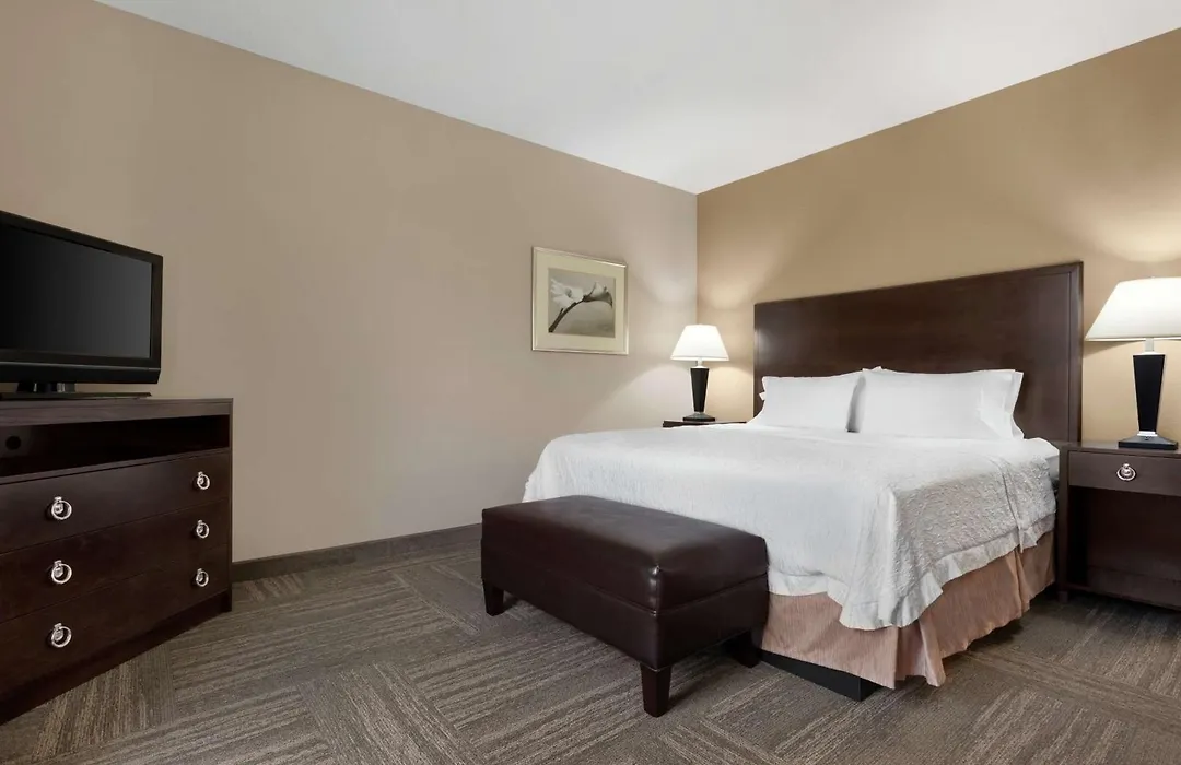 Hampton Inn & Suites Brunswick-1