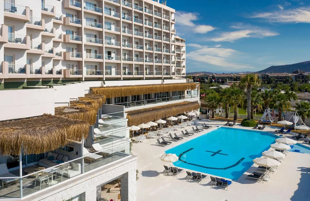 Design Plus Seya Beach Hotel-1