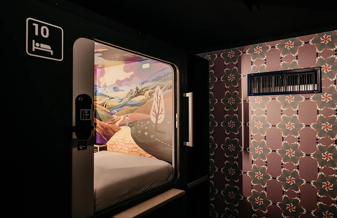 Capsule Hotel - Lucerne Old Town-1