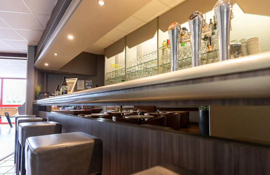Hotel Restaurant Le Sainte Mere-1