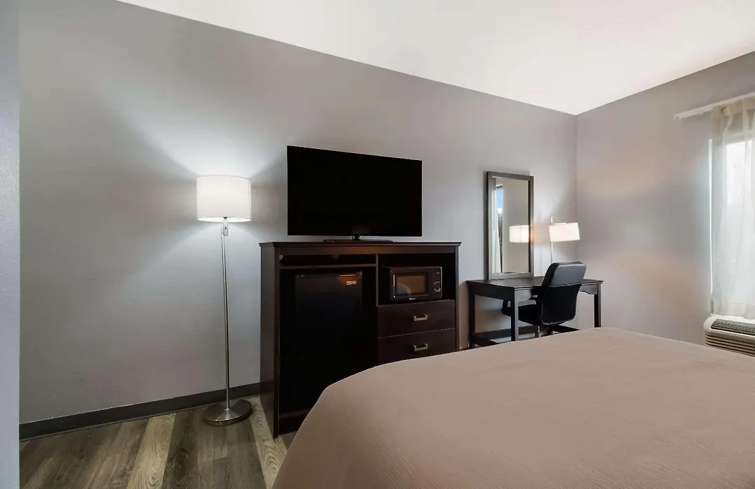 Quality Inn Columbia I-65-1