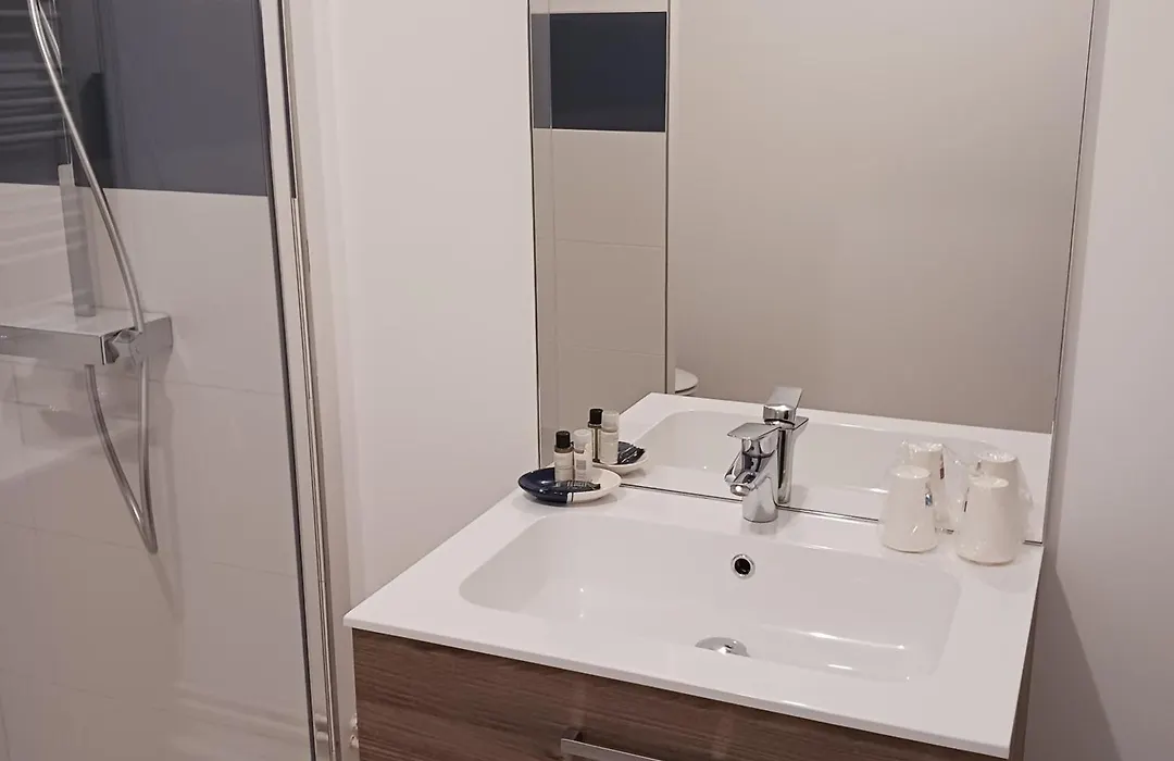 DK Guest House-1