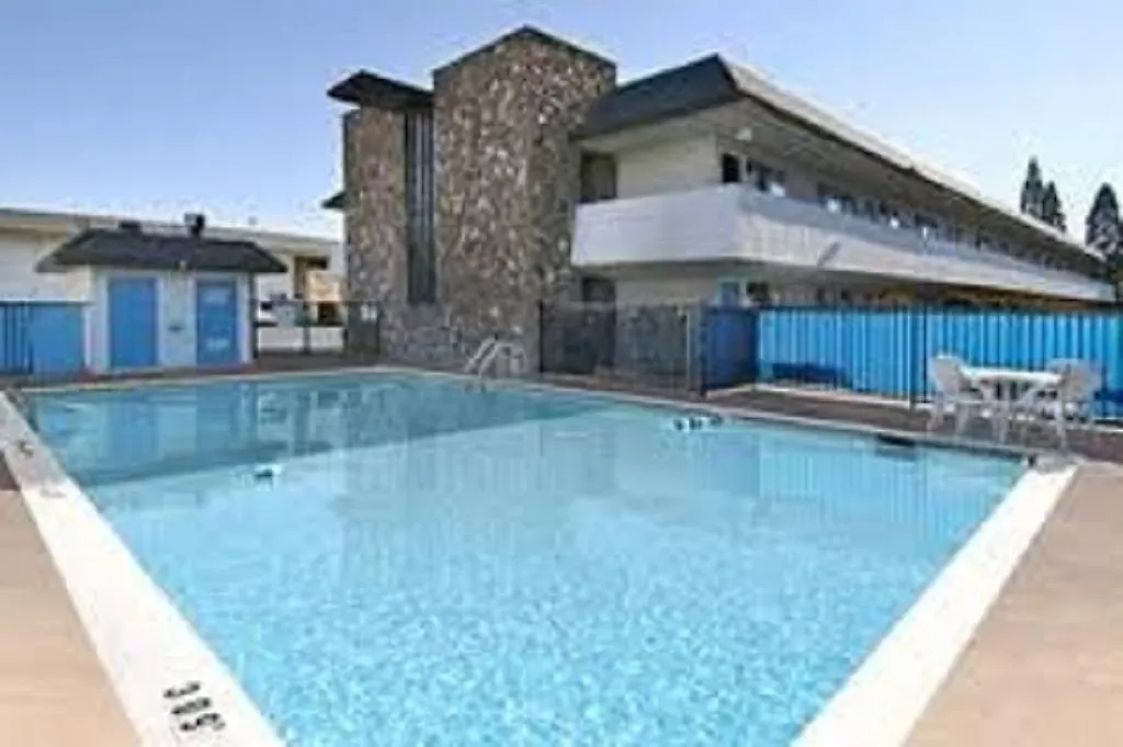 University Inn-1