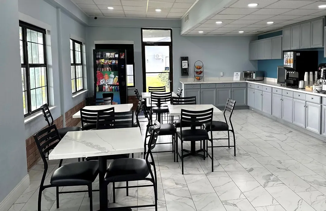 Days Inn By Wyndham Lake Charles-1
