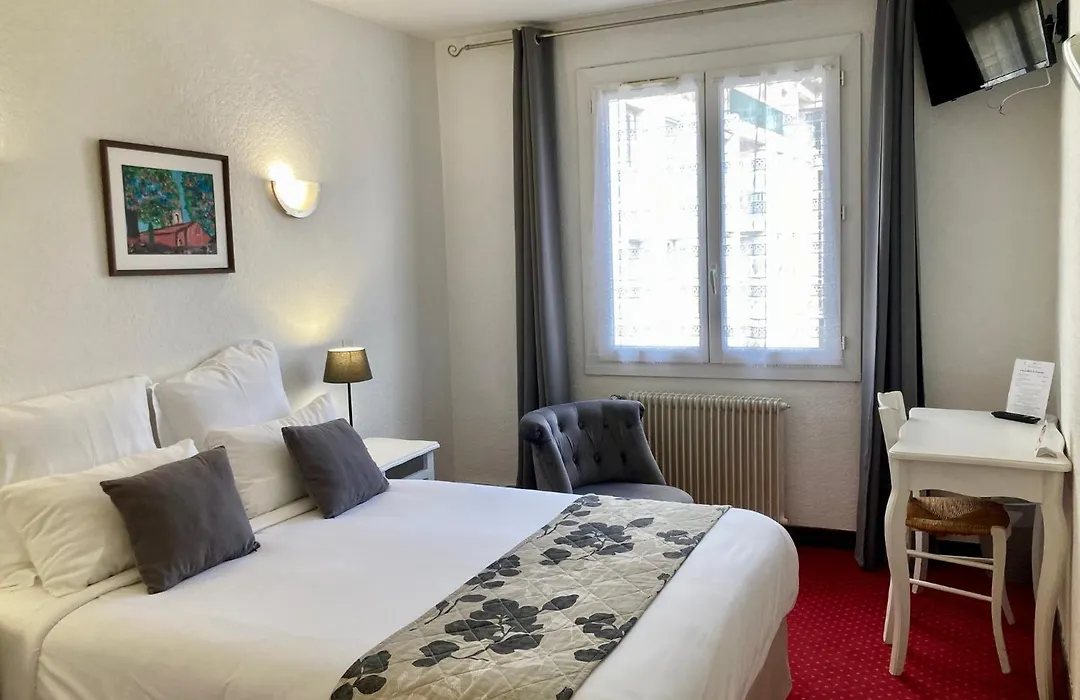 Hotel Porte De Camargue - Les Quais D'Arles-1