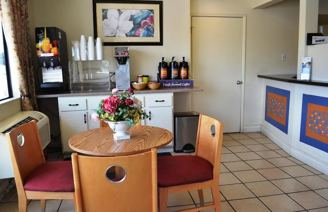 Fresno Inn-1