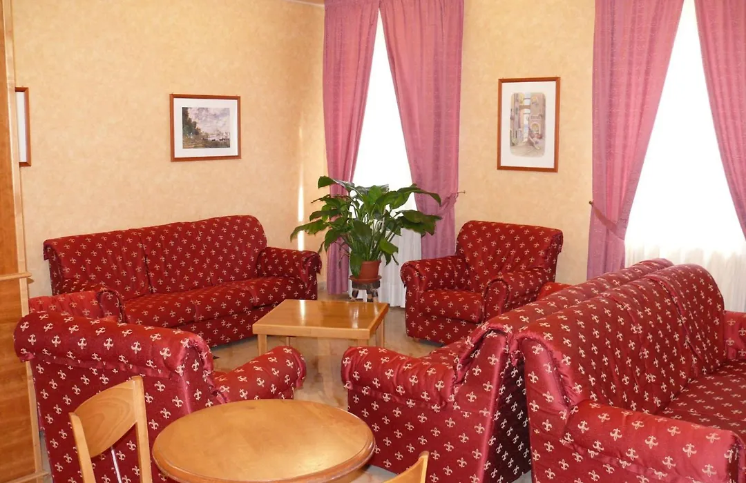 Albergo Casa Del Pellegrino-1