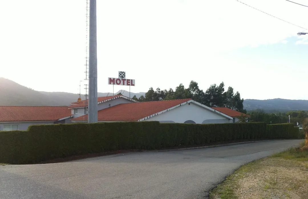 Motel Trebol-1