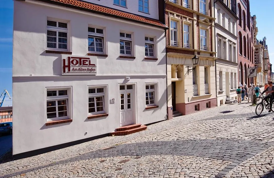 Hotel Am Alten Hafen-1