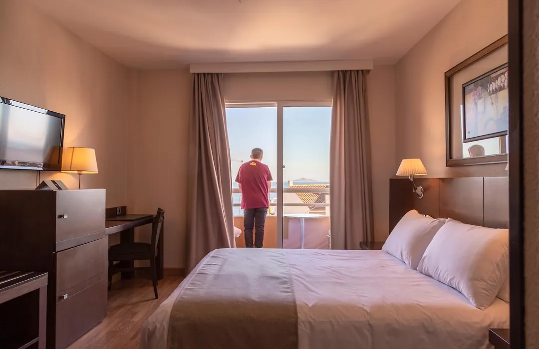 Hotel Cristina-1