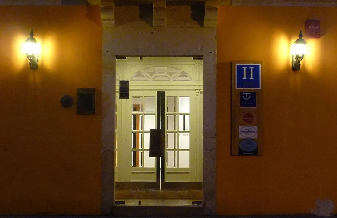 Hotel Picos de Europa-1