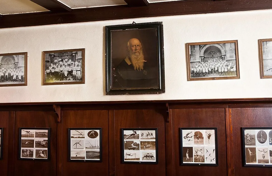 Hotel Altdeutsche Weinstuben-1