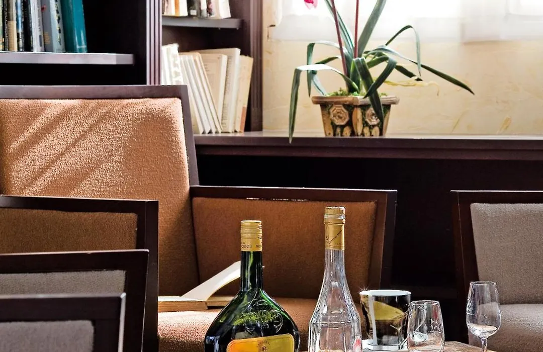 Le Parc Des Fees Hotel Retaurant & Spa-1