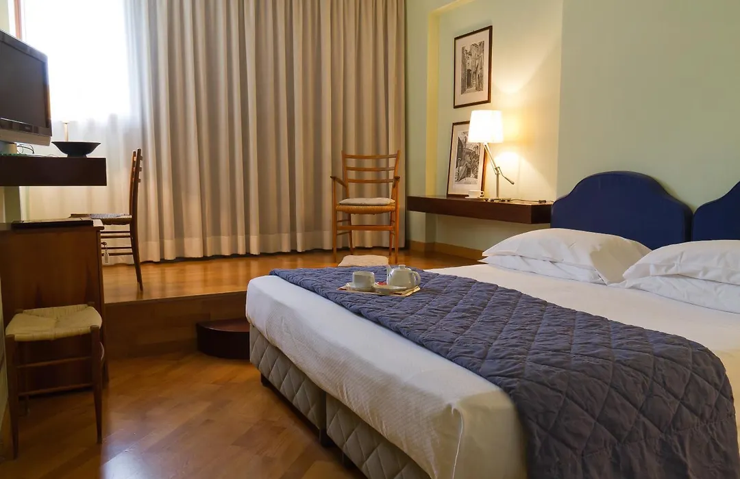 Hotel dei Duchi-1