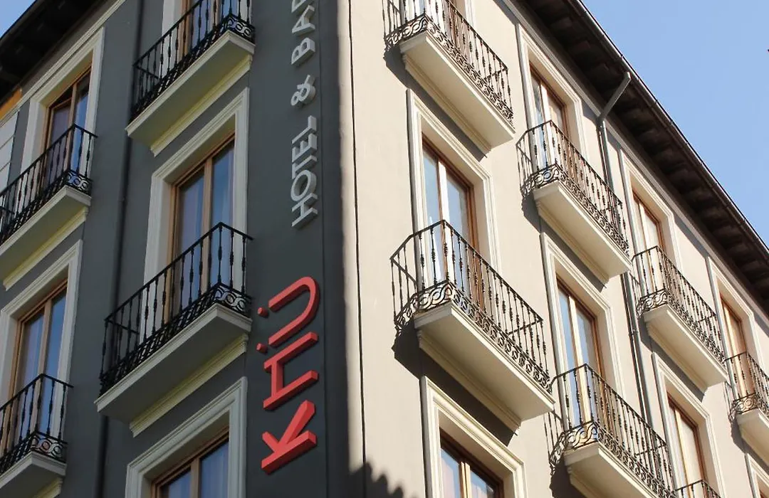 Khu Hotel-1