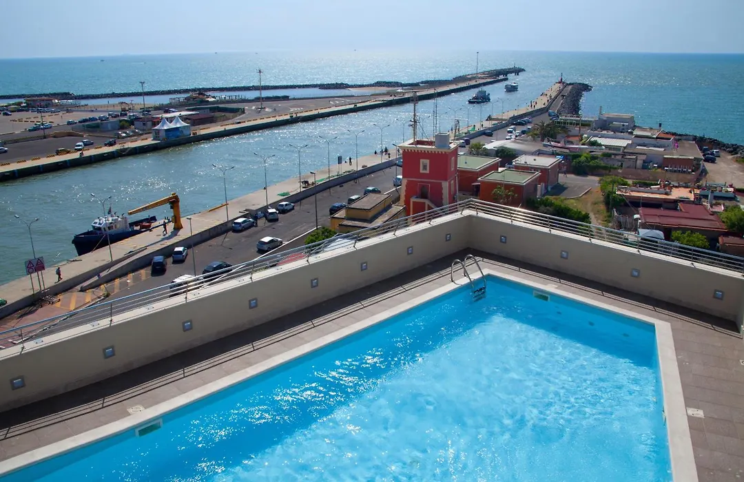 Hotel Tiber Rooftop & Wellness-1