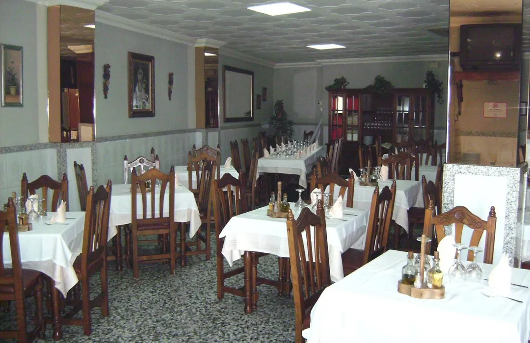 Hostal El Polígono-1