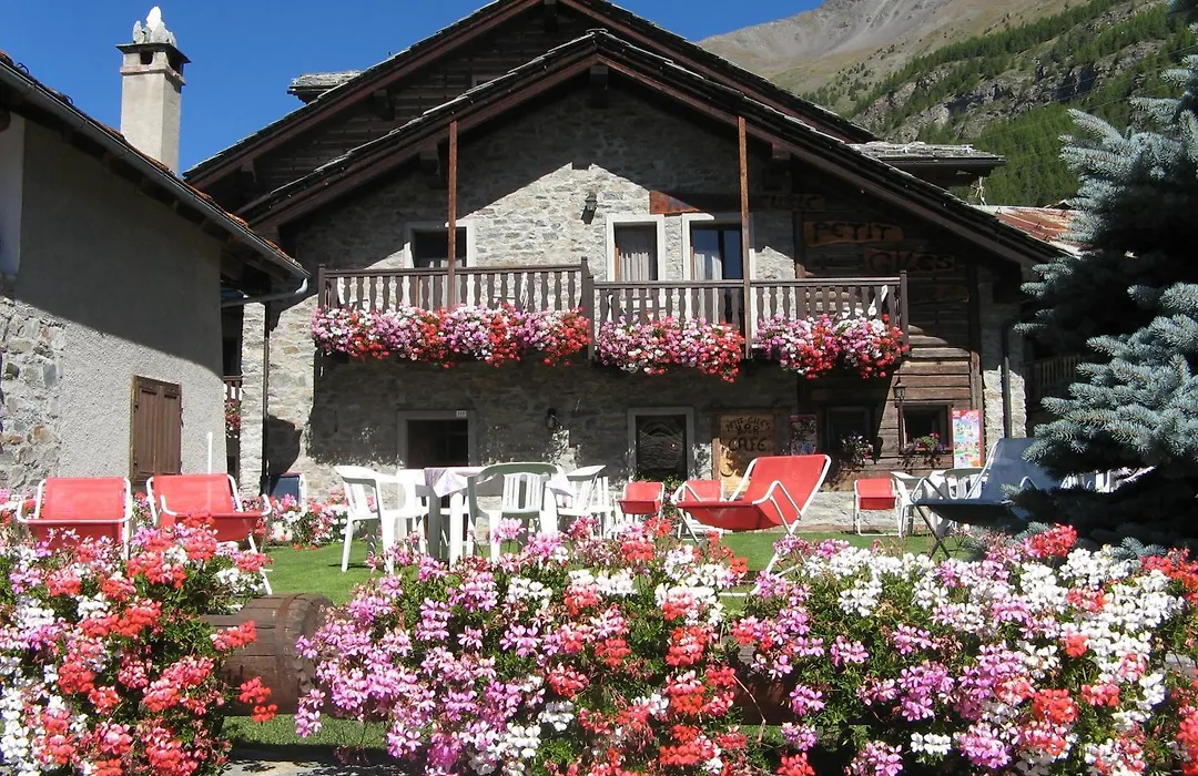 Hotel Petit Giles-1