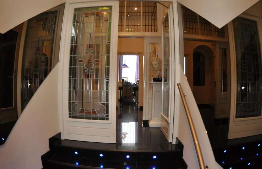 Budget Hotel Le Beau Rivage-1