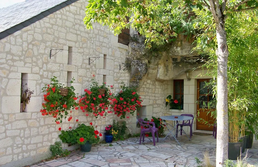 Logis Hôtels Troglododo-1