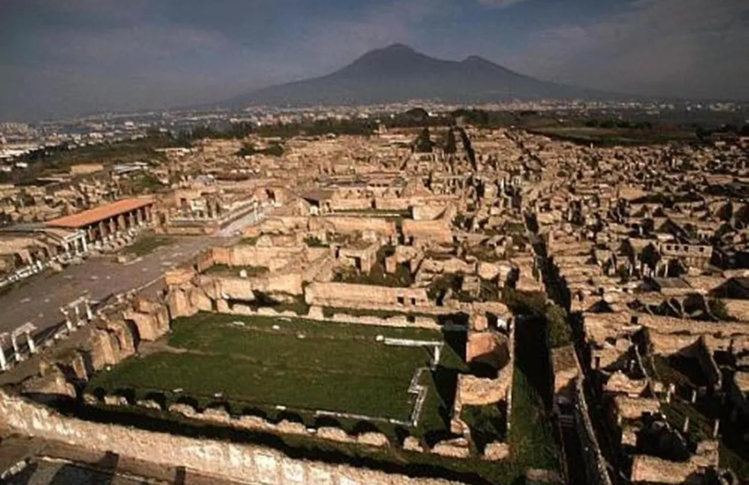 Palazzo Giordano Bruno-1